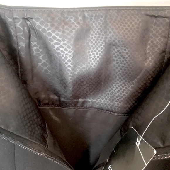 Bebe size 00 Pencil Skirt - Picture 15 of 16